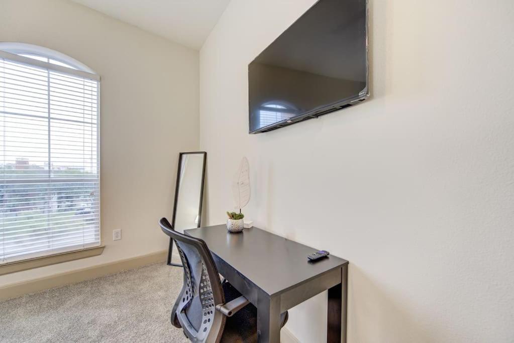ヒューストンChic 1Br Near Nrg With Pool Wifi Freeparkingアパートメント エクステリア 写真