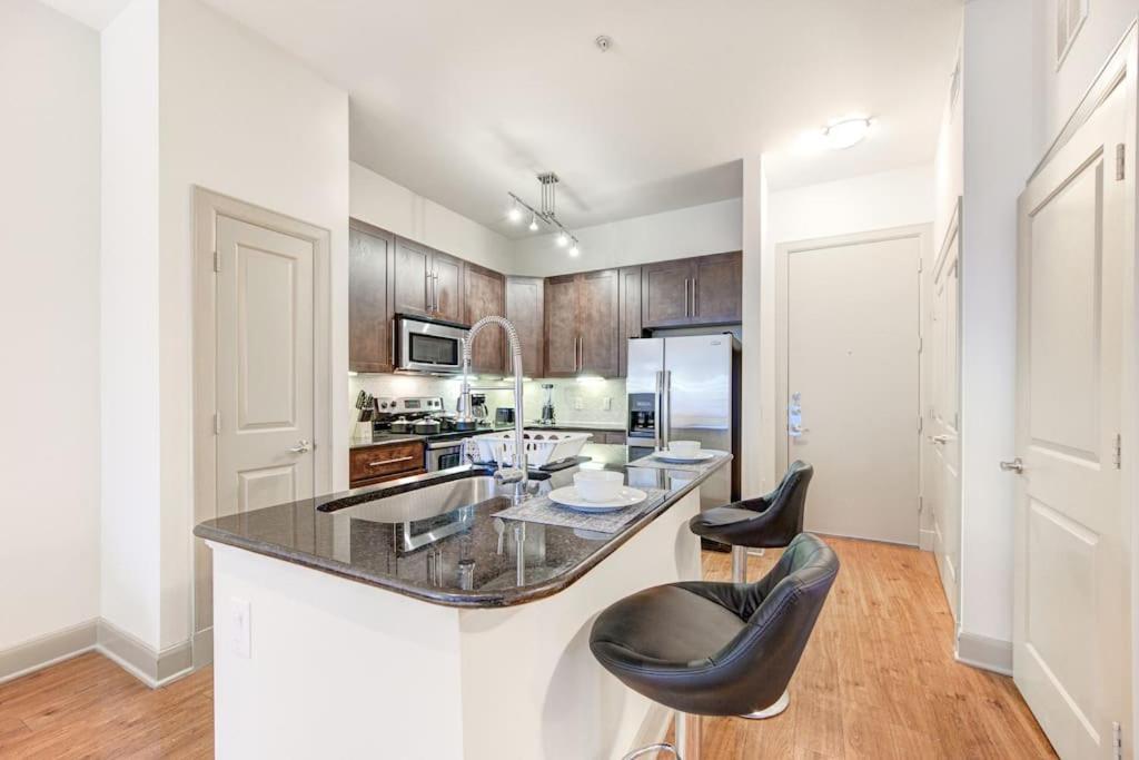 ヒューストンChic 1Br Near Nrg With Pool Wifi Freeparkingアパートメント エクステリア 写真