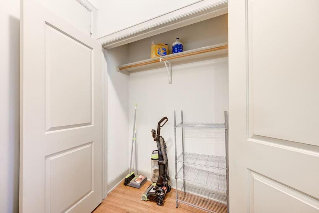 ヒューストンChic 1Br Near Nrg With Pool Wifi Freeparkingアパートメント エクステリア 写真