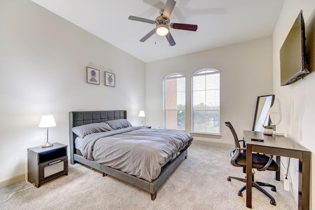 ヒューストンChic 1Br Near Nrg With Pool Wifi Freeparkingアパートメント エクステリア 写真